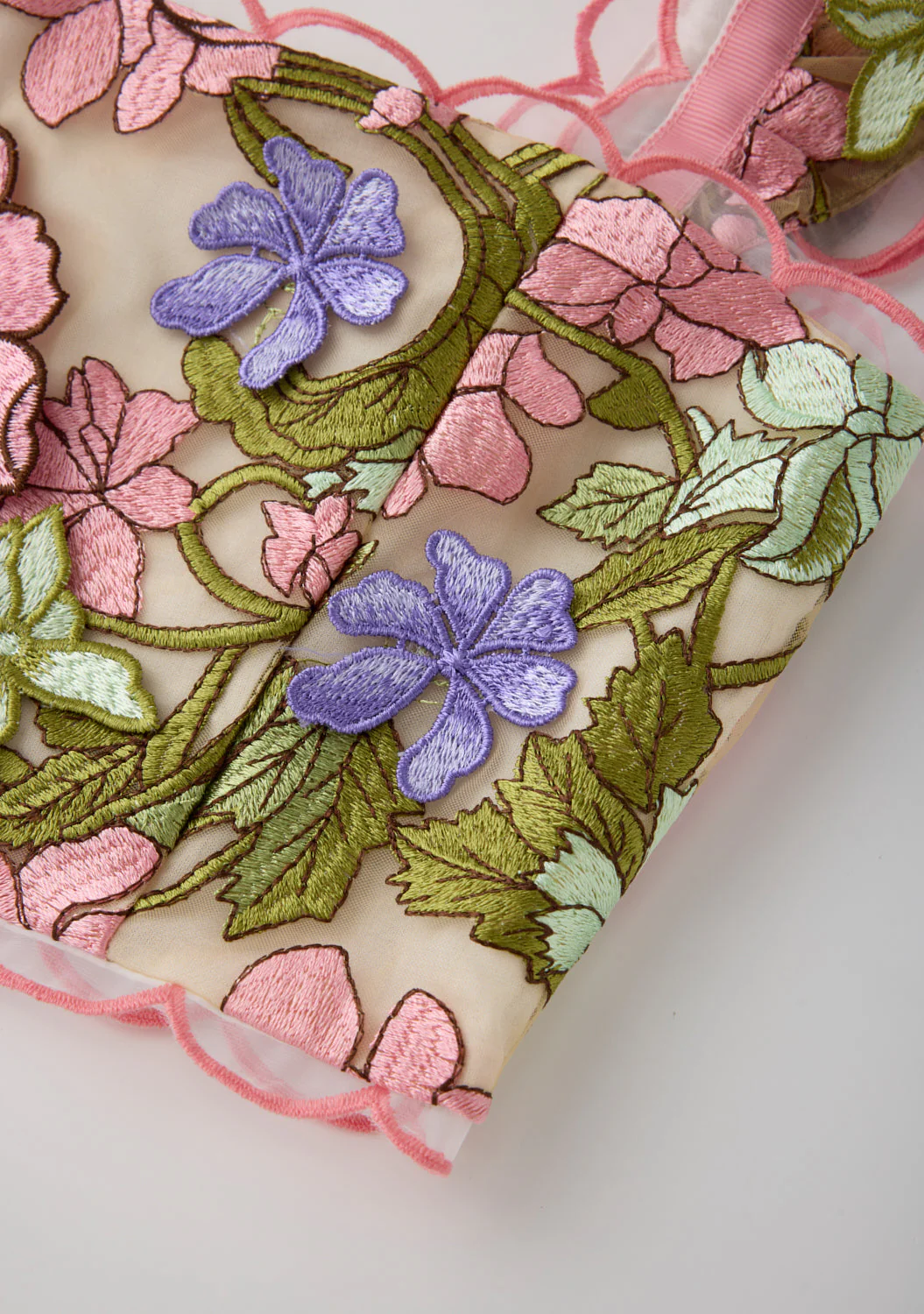 Bonnie Sleeve Embroidered Top - Image 10