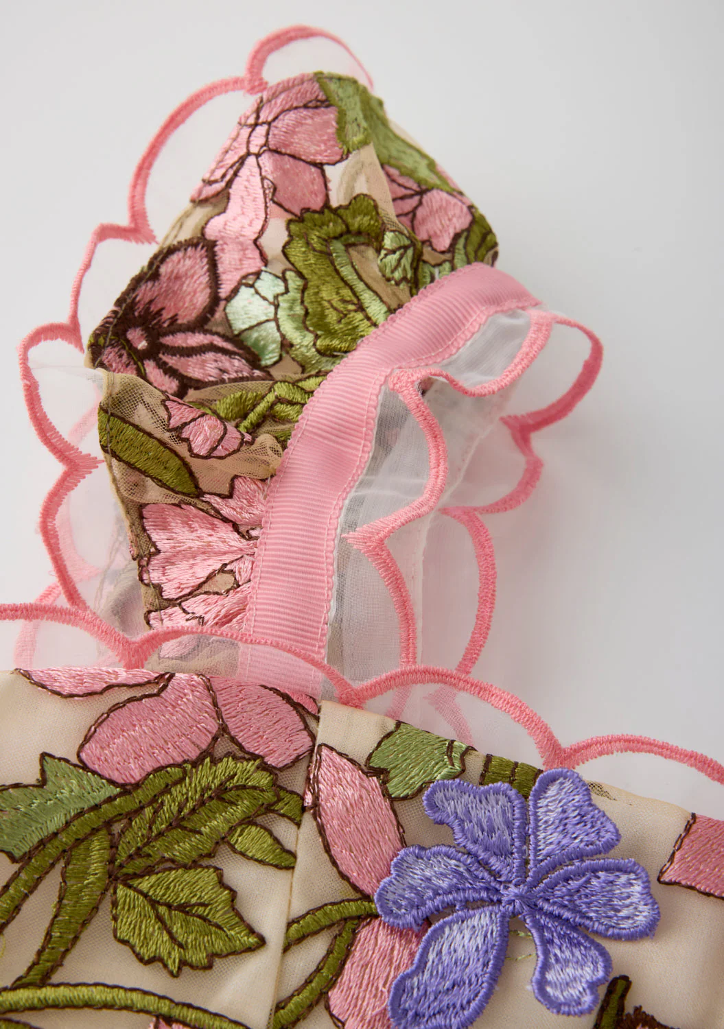 Bonnie Sleeve Embroidered Top - Image 8