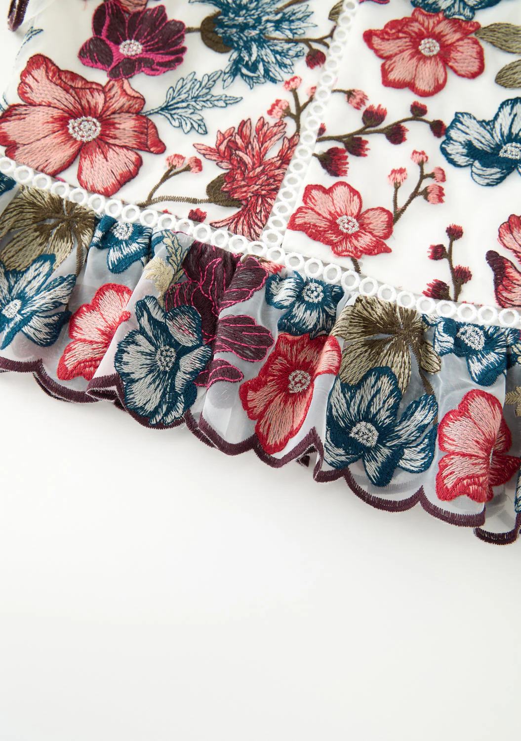 Elana Embroidered Top - Image 8