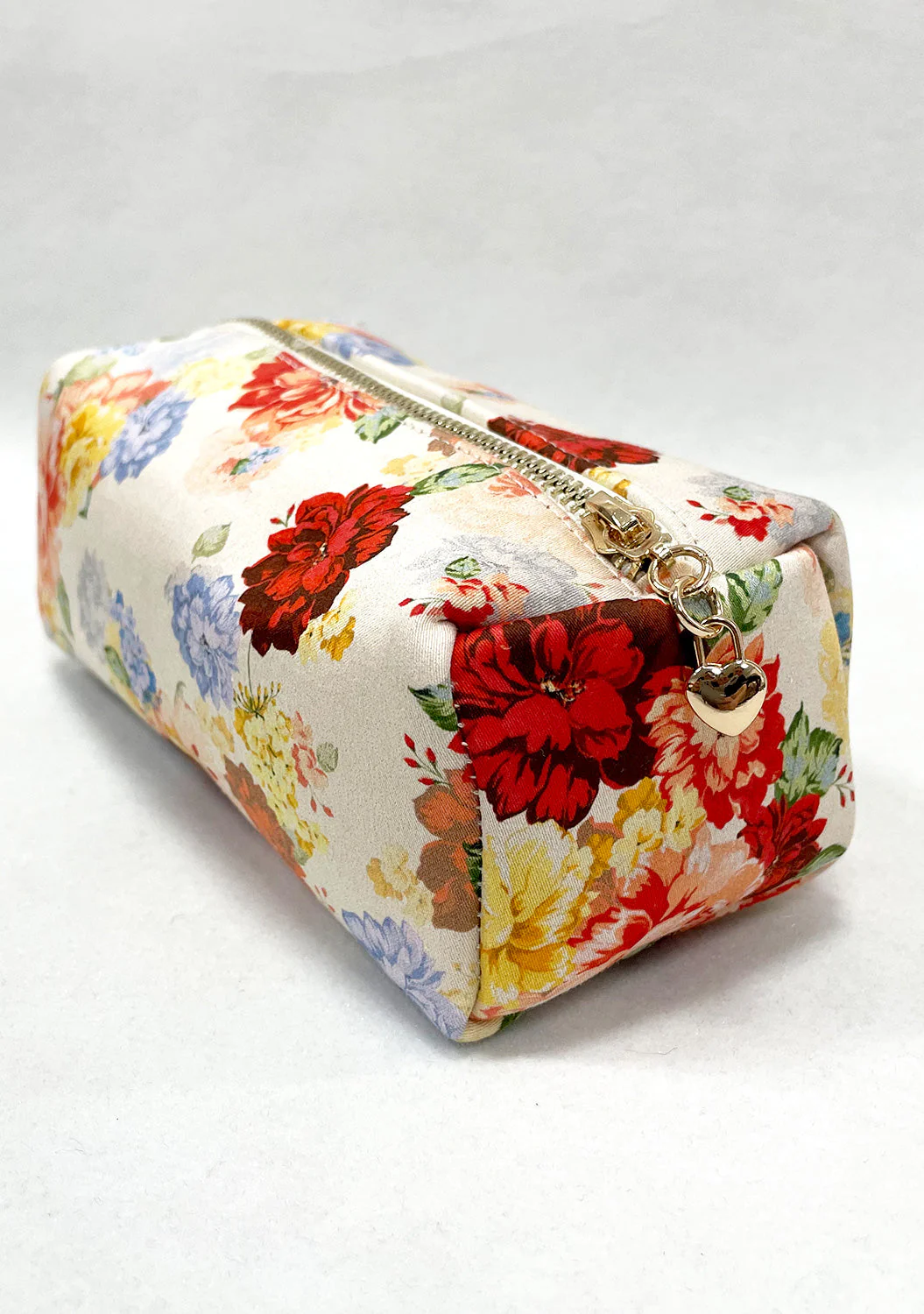 Holiday Makeup Bag Set - Image 3