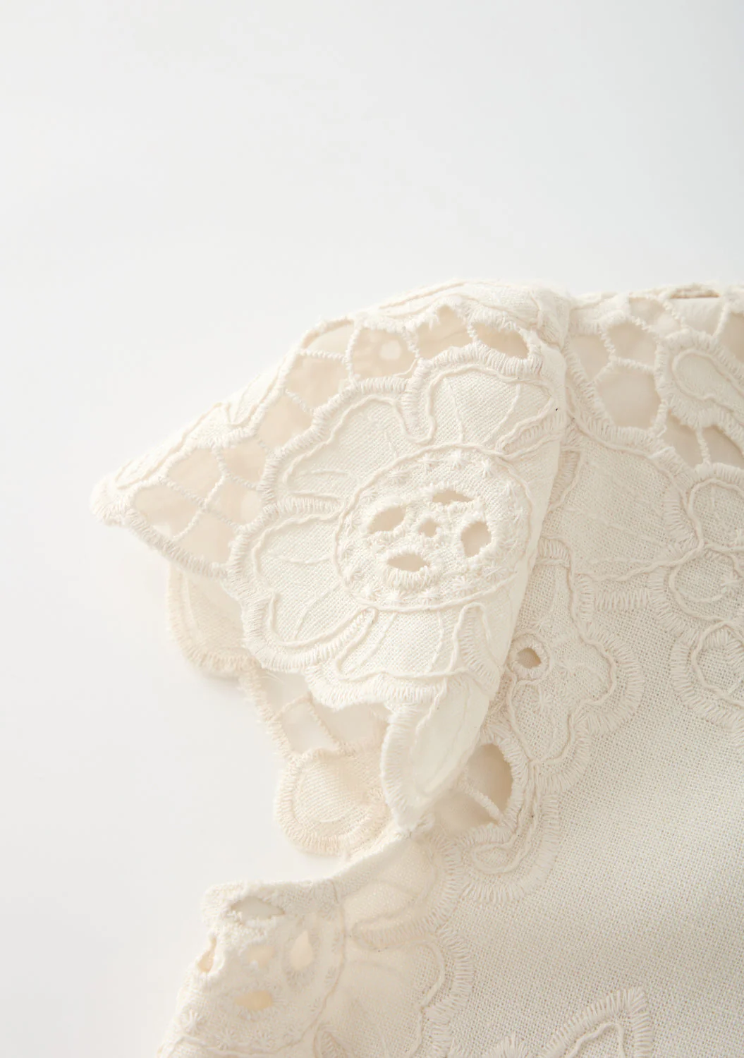 Kaitlyn Embroidered Top - Image 4