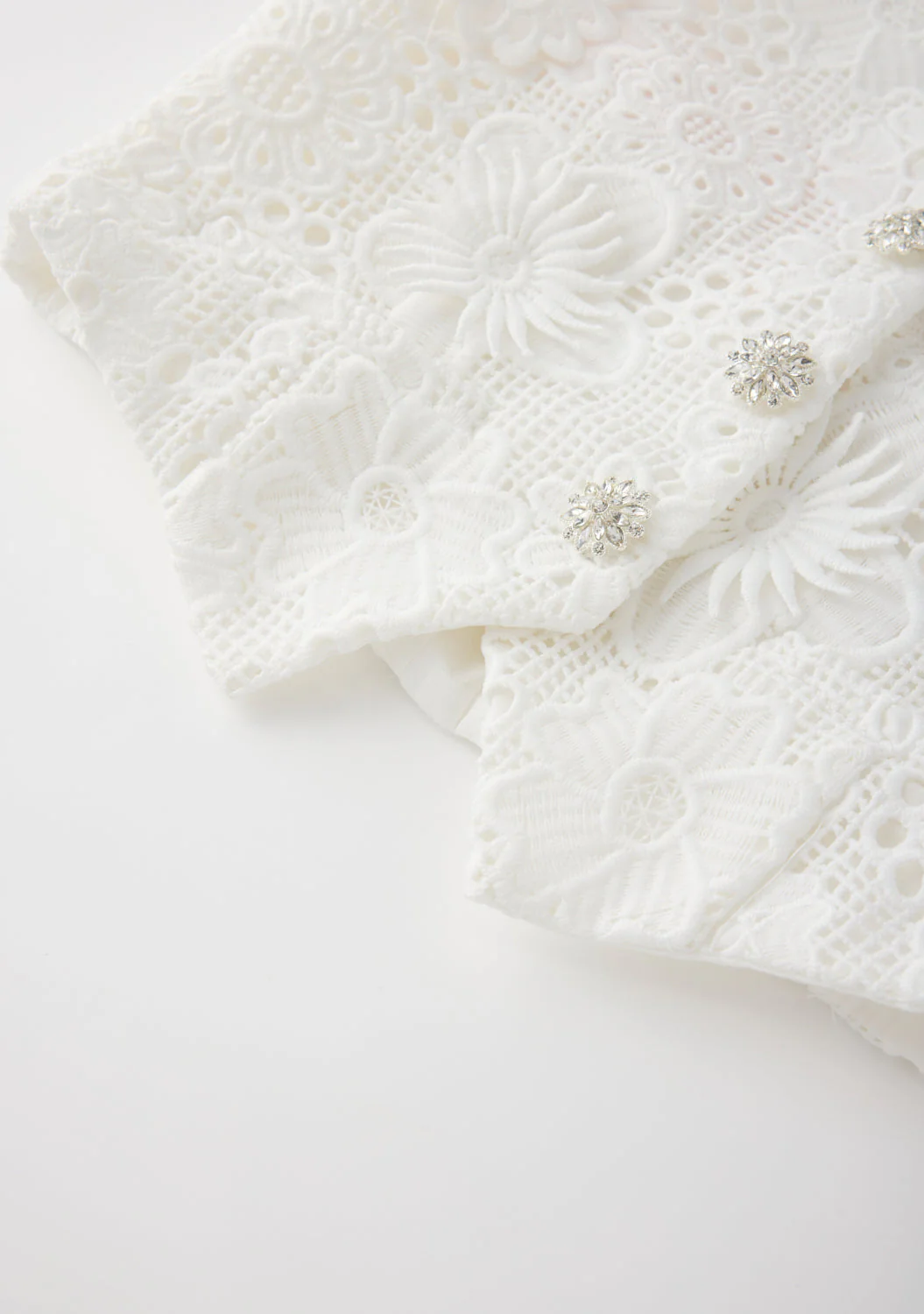 Lucinda Embroidered Vest - Image 8