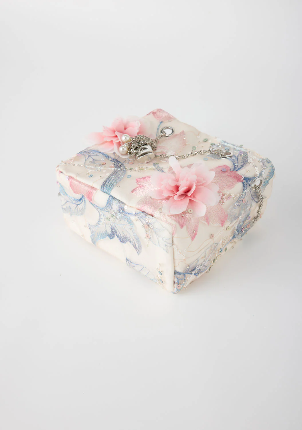 Rosalia Embroidered Bag - Image 8